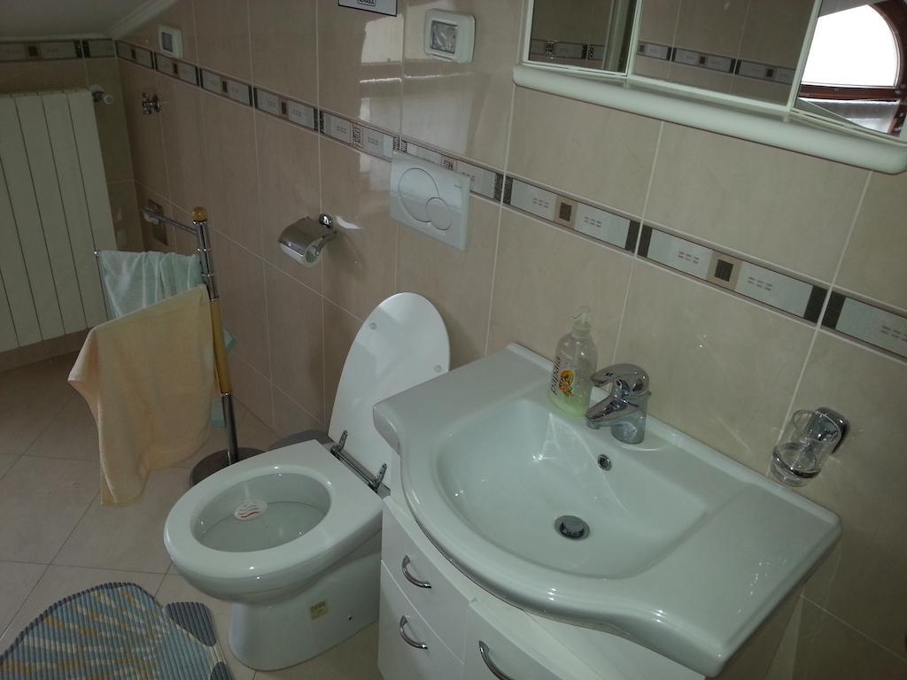 Apartments Villa Teuta Ουμάγκ Δωμάτιο φωτογραφία