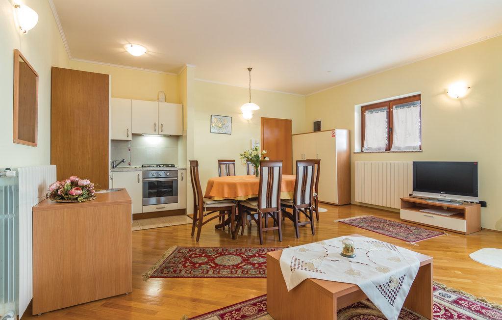 Apartments Villa Teuta Ουμάγκ Δωμάτιο φωτογραφία
